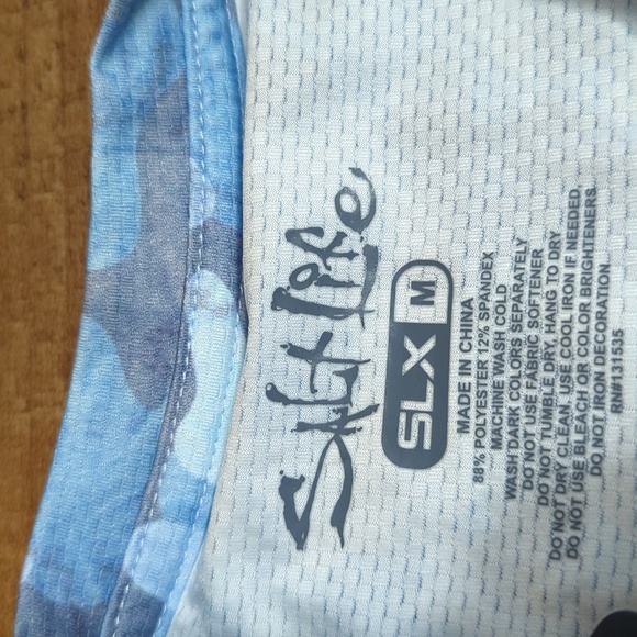 Salt Life SLX UVAPOR Long Sleeve Shirt Size Medium in Baby Blue Camo NWT - Picture 4 of 10